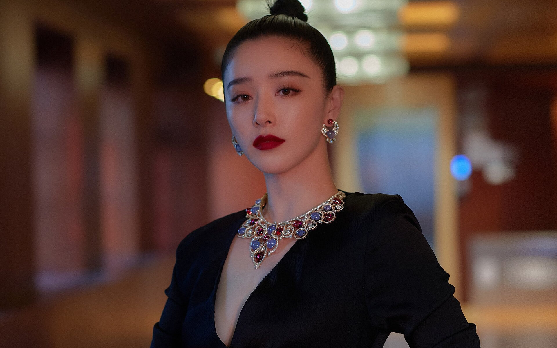 尤文图斯客场大胜,稳固领先地位,尤文图斯 主场