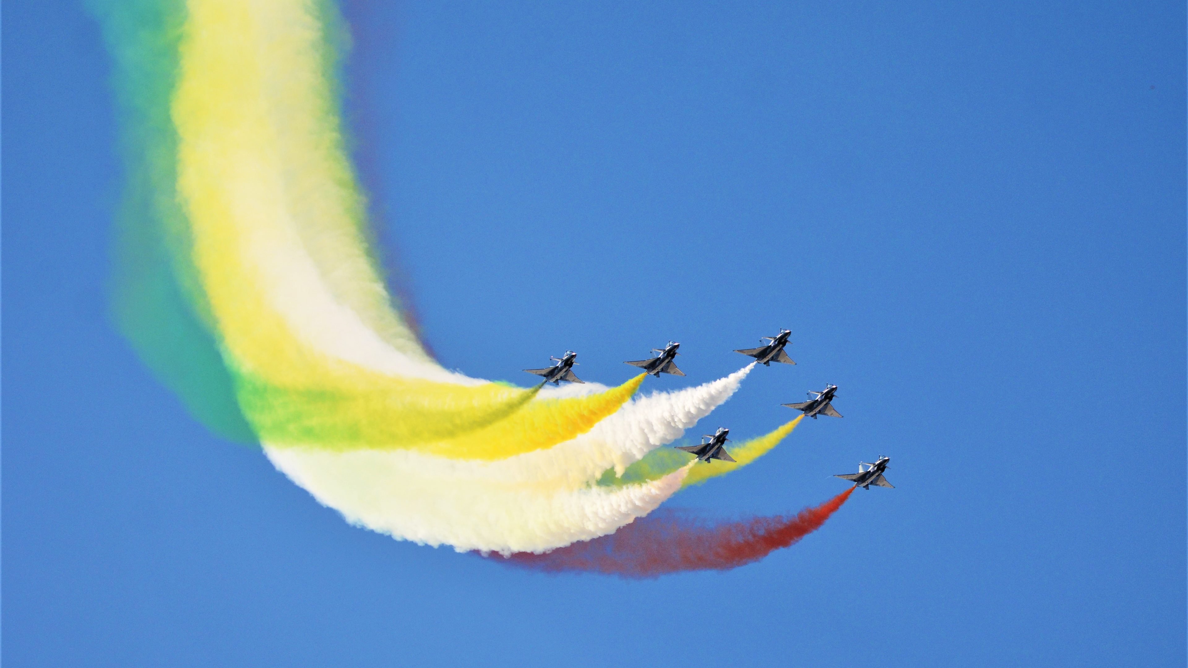 乐鱼体育APP官方下载-新疆男篮外援出色，奠定胜利基础，新疆男篮外援名单