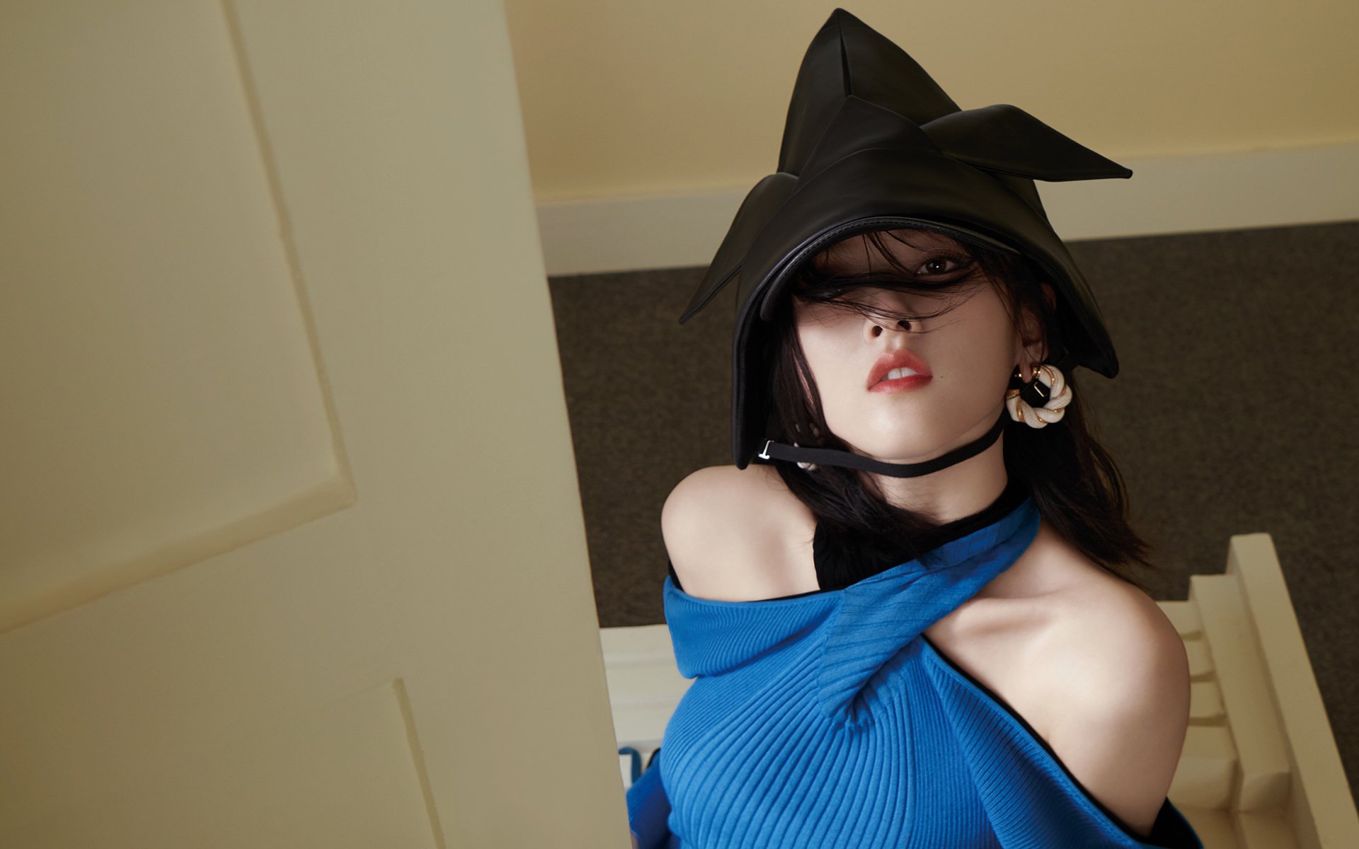 雷恩后场配合稳定应对对方高压战术，雷恩ds