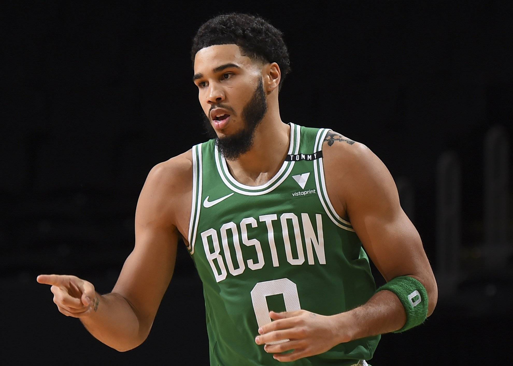 关于乐鱼体育APP:凯尔特人新赛季前景,塔图姆能否成为联盟当之无愧的下一代巨星?的信息