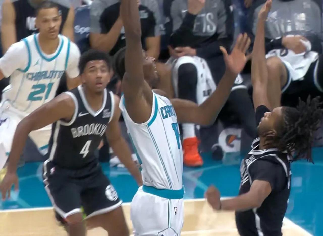 关于乐鱼体育APP:黄蜂新秀威廉姆斯能否成为球队未来中流砥柱？的信息